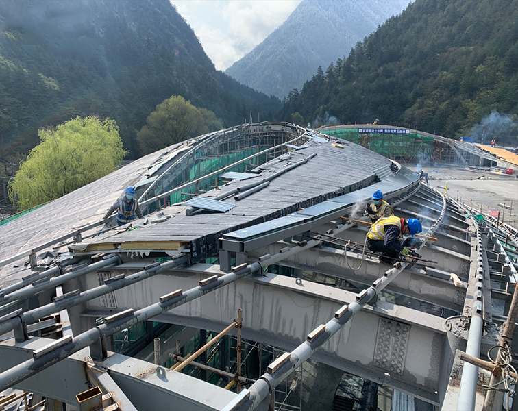 九寨溝景區采用我公司融雪電伴熱帶